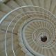 Як зробити сходи із забіжними сходами: детальний інструктаж з самостійного збирання Двомаршеві сходи із забіжними сходами своїми руками