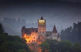 Abstract: Feudal castle as a fortress and dwelling of the feudal lord