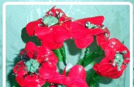 Flowers from plastic bottles: do it yourself